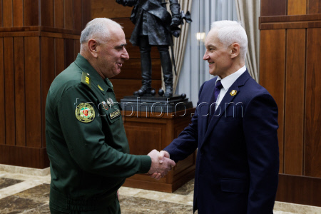 Russian and Abkhazian Defence Ministers meet in Moscow
