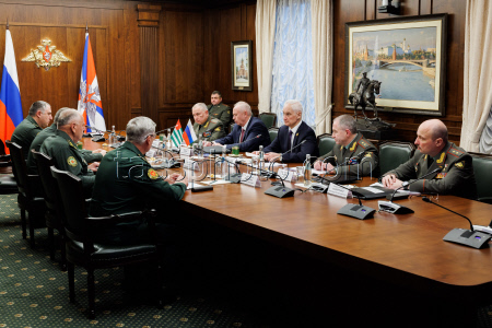 Russian and Abkhazian Defence Ministers meet in Moscow