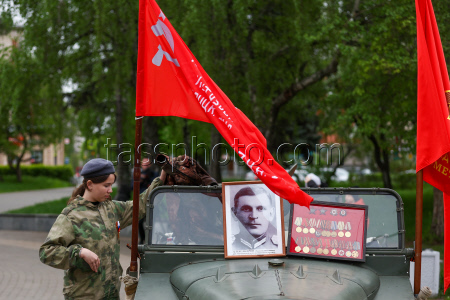 Акция "Парад у дома ветерана" в Казани