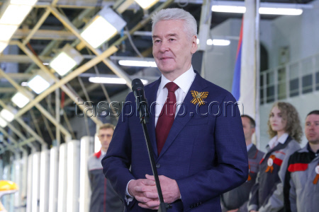 Cuba's President Diaz-Canel and Moscow Mayor Sobyanin visit Moskvitch car factory