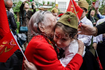 Поздравление ветерана ВОВ в Сочи