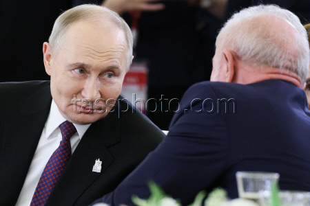 Обед от имени президента РФ Путина для глав иностранных делегаций