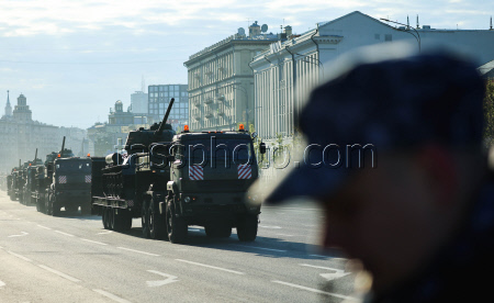 Military hardware heads for Moscow's Red Square on Victory Day