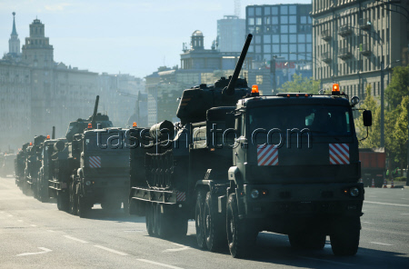 Military hardware heads for Moscow's Red Square on Victory Day