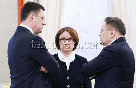 Presidents of Russia and Egypt meet in Moscow