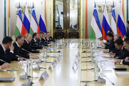 Встреча президента РФ Путина и президента Узбекистана Мирзиеева