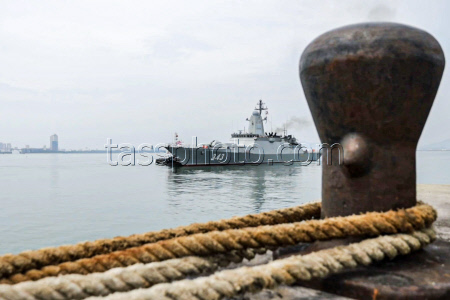 Russian Pacific Fleet ships arrive in Vietnam