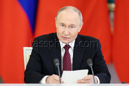 Russia's President Putin and Vietnamese Communist Party General Secretary To Lam meet in Moscow
