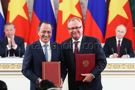 Russia's President Putin and Vietnamese Communist Party General Secretary To Lam meet in Moscow