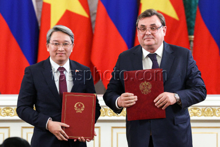 Russia's President Putin and Vietnamese Communist Party General Secretary To Lam meet in Moscow
