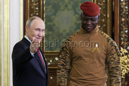 Встреча президента РФ Путина и президента Буркина-Фасо Траоре
