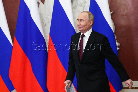Заявление президента РФ Путина перед журналистами в Москве
