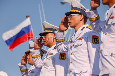 Professor Gagarinsky vessel handed over to Vietnam-Russia Tropical Centre