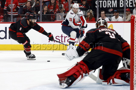 Capitals Hurricanes Hockey