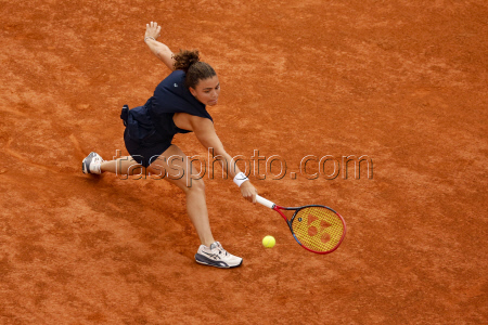 Теннисный турнир WTA 1000 в Риме, 1/4 финала: Жасмин Паолини (Италия) - Диана Шнайдер (Россия) - 6:7, 6:4, 6:2