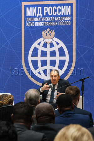 Meeting of Moscow Diplomatic Club