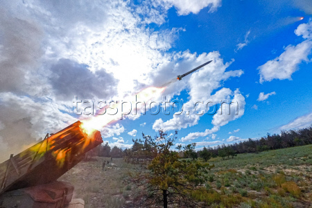 Russian Grad multiple rocket launcher crew deployed in Kherson Region