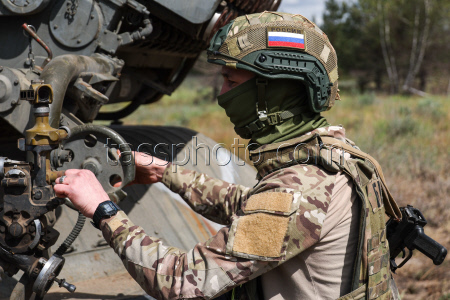 Russian Grad multiple rocket launcher crew deployed in Kherson Region