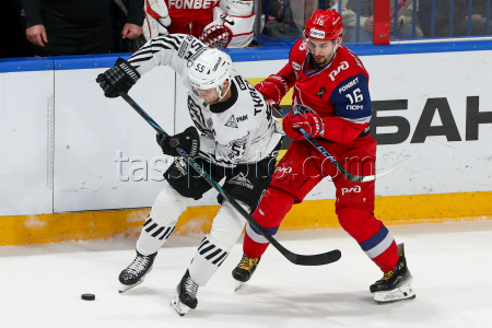 Kontinental Hockey League: Lokomotiv Yaroslavl 4 - 1 Traktor Chelyabinsk
