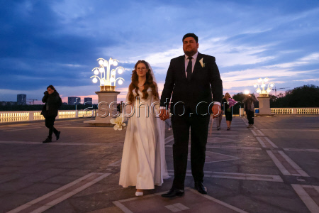 Wedding season starts at Moscow's North River Terminal