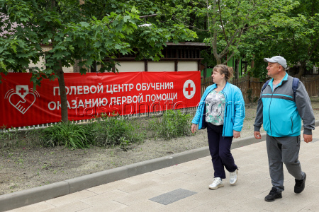 Работа полевого центра обучения оказанию первой медицинской помощи в Белгороде