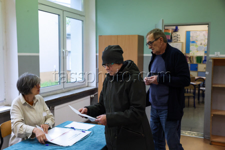 Poland holds presidential election