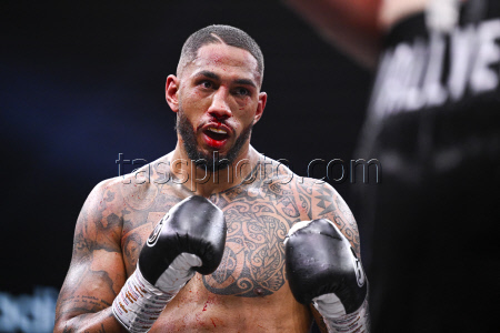 Tony Yoka Defeats Russian Fighter Arslan Yallyev - Paris