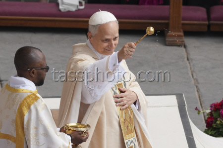 APTOPIX Vatican Pope