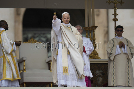 APTOPIX Vatican Pope