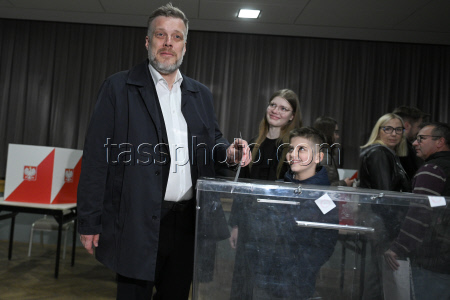 Poland holds presidential election