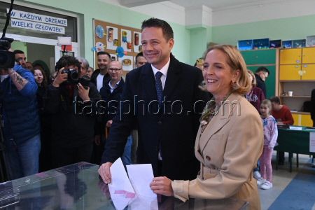 Poland holds presidential election