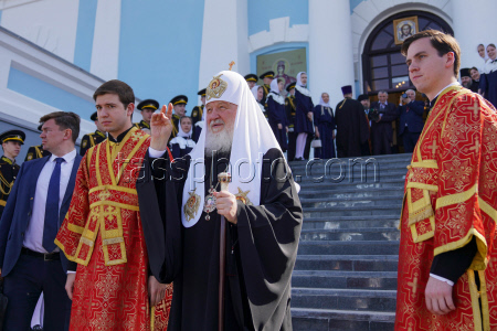 Patriarch Kirill consecrates Annunciation Cathedral in Votkinsk, Russia