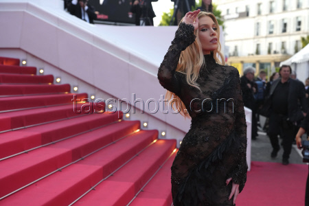 France Cannes 2025 The Phoenician Scheme Red Carpet