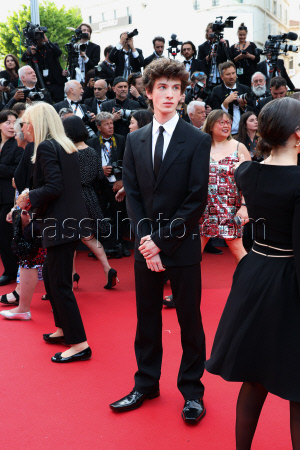 78eme Festival International Du Film De Cannes. MontÃƒÂ©E Des Marches Du Film The Phoenician Theme. VOISIN
