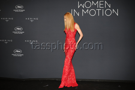 Вручение премии Women in Motion Award на 78-м Каннском кинофестивале