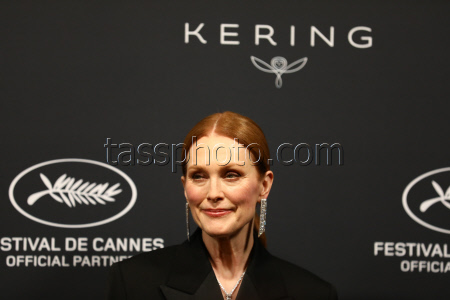 Вручение премии Women in Motion Award на 78-м Каннском кинофестивале
