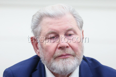 Пресс-конференция по итогам проведения 586-го общего собрания Российской академии художеств