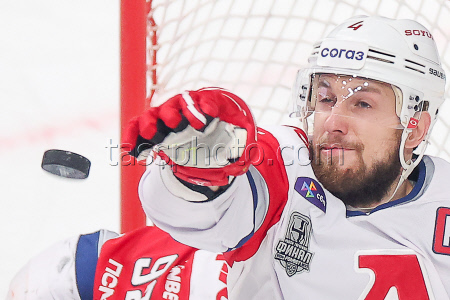 Kontinental Hockey League: Traktor Chelyabinsk 1 - 3 Lokomotiv Yaroslavl