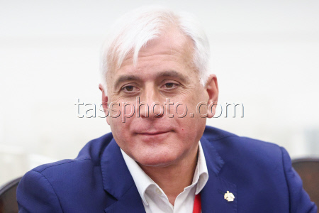 Пресс-конференция по итогам проведения 586-го общего собрания Российской академии художеств