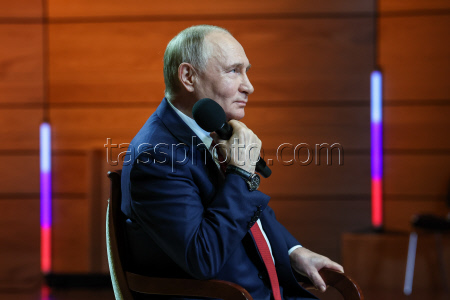 Рабочая поездка президента РФ Путина в Южный федеральный округ
