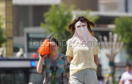 High Temperatures Hit Zhengzhou