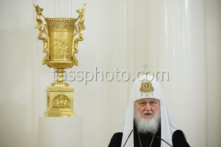 Russian Foreign Minister Lavrov hosts Easter reception