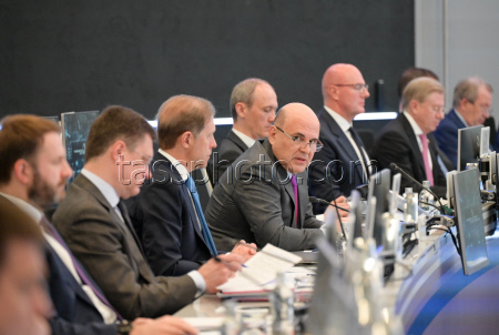 Strategic session on development of space industry