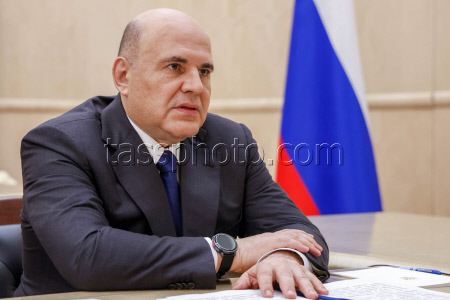 PM Mishustin meets with Russian Social Fund chief Chirkov