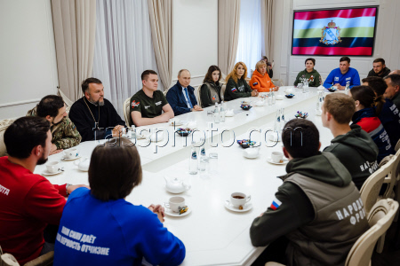 Встреча президента РФ Путина с представителями добровольческих организаций
