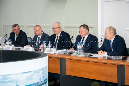 Рабочая поездка президеннта РФ Путина в Курскую область