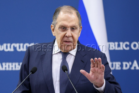Russian Foreign Minister Lavrov on working visit to Yerevan