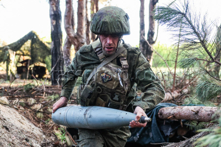 Howitzer crew involved in special military operation