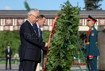 Chinese delegation in Victory Park in Kazan, Russia