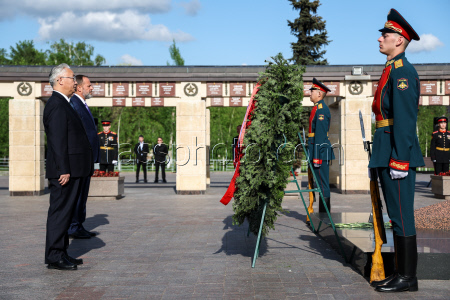 Chinese delegation in Victory Park in Kazan, Russia